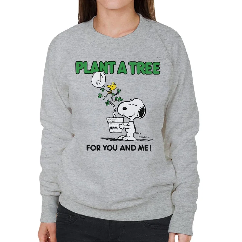 Peanuts Snoopy Plant A Tree Women's Sweatshirt Hoodie with Illustration Artistic Creative Peanuts Snoopy Plant A Tree Women's Sweatshirt Hoodie with Illustration Artistic Creative