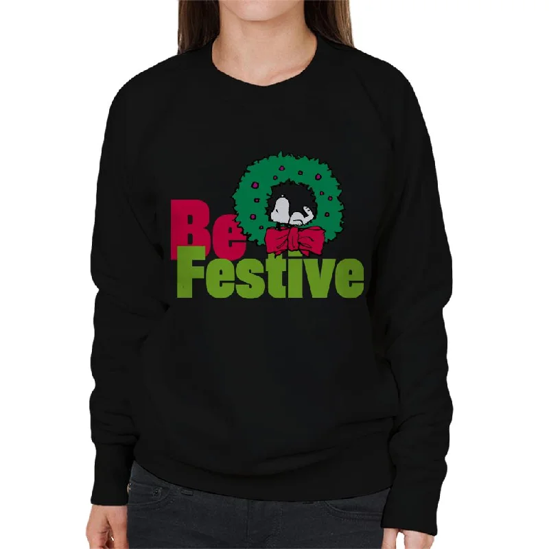 Peanuts Christmas Snoopy Be Festive Women's Sweatshirt Hoodie with Back Slit Movement Comfort Peanuts Christmas Snoopy Be Festive Women's Sweatshirt Hoodie with Back Slit Movement Comfort