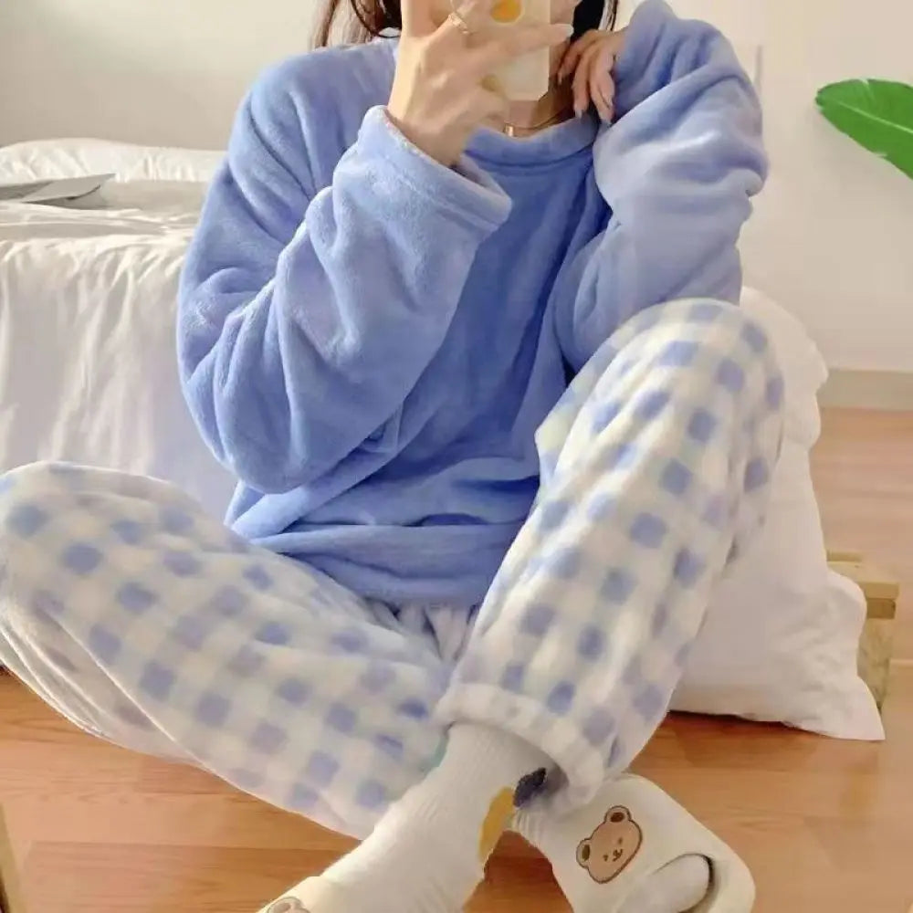 Fleece Thick Warm Women's Pajamas Set Winter Sleepwear Casual Solid Top and Plaid Pants Soft Pijamas Set for Women Home Suit Comfortable Cargo Pants