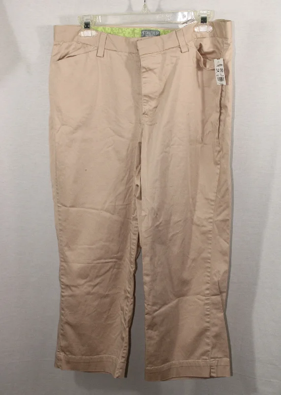 Riders Capri Pants | Size 14 Stretch Fit Pants