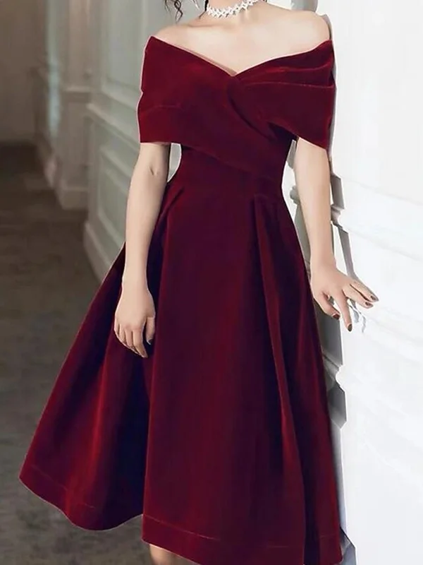 Off Shoulder Green/Burgundy Velvet Short Prom Homecoming Dresses, Green/Burgundy Velvet Formal Graduation Evening Dresses Off Shoulder Green/Burgundy Velvet Short Prom Homecoming Dresses, Green/Burgundy Velvet Formal Graduation Evening Dresses
