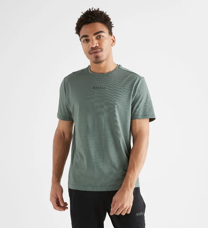 Men's Deltapeak® Micro Textured Tee Asymmetrical Pockets Print