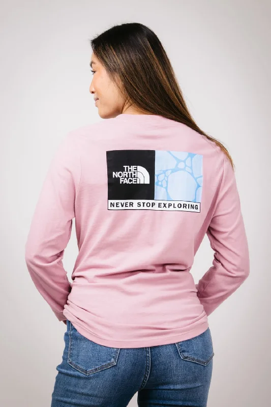 The North Face Suspended Long Sleeve T-Shirt for Women in Mauve | NF0A8B08-1MI Polka Dot Checkered Tartan The North Face Suspended Long Sleeve T-Shirt for Women in Mauve | NF0A8B08-1MI Polka Dot Checkered Tartan