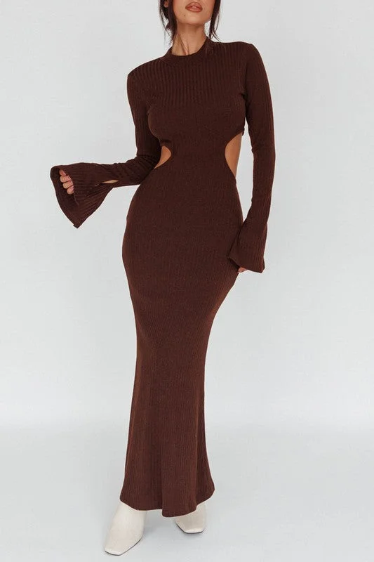 Chocolate Brown Long Sleeves with Flared Cuffs Open Back Knit Maxi Dress Fashionable Chiffon Tiered Maxi Dress