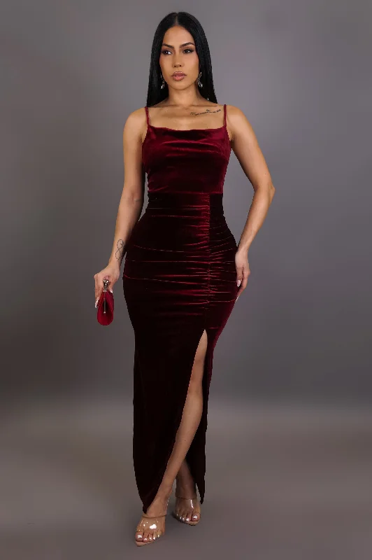 Velvet Dreams Maxi Dress - Burgundy Fashionable Off-Shoulder Maxi Dress